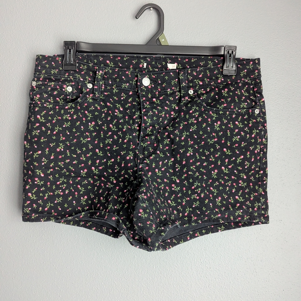 Levi's black with pink and red floral pattern. Levi shorts size 32 18x9x4